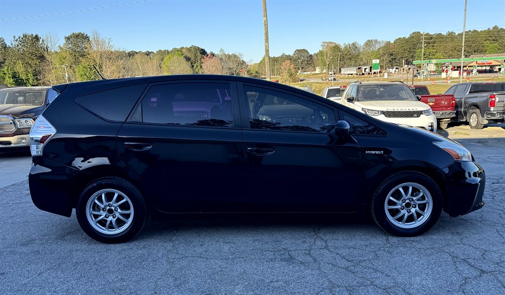 2012 Toyota Prius - $8,995