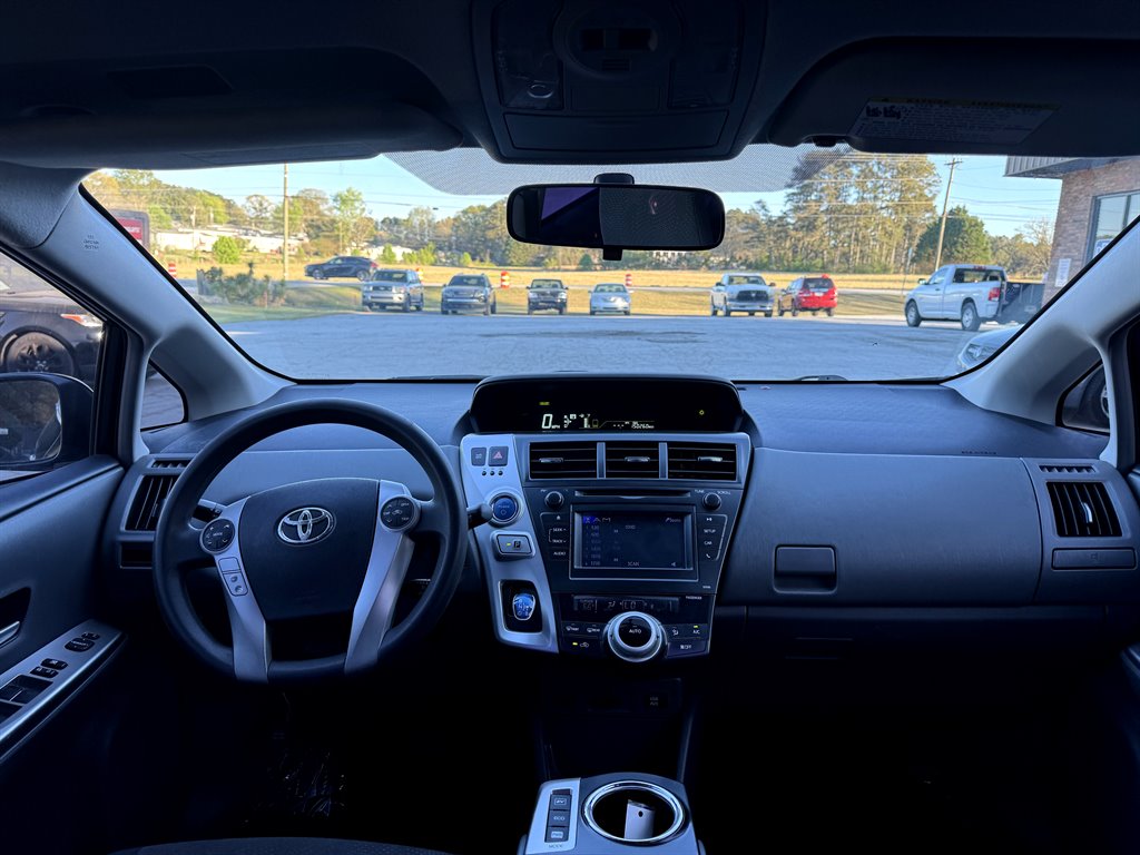 2012 Toyota Prius - $8,995