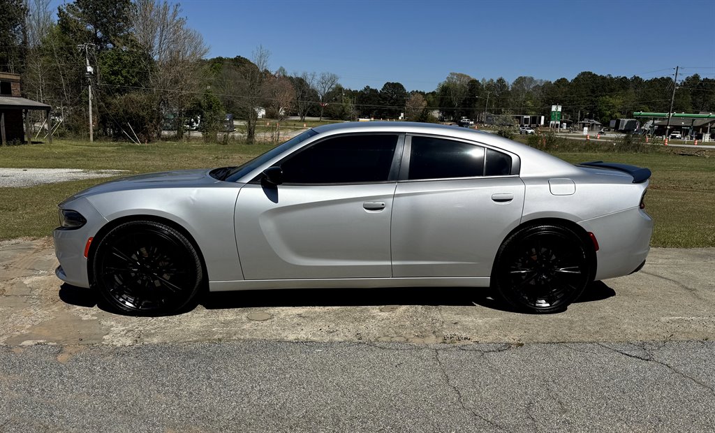 2019 Dodge Charger - $13,995