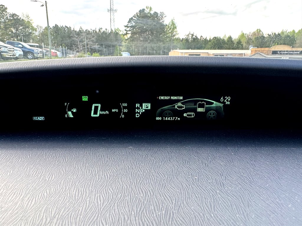 2013 Toyota Prius - $8,995