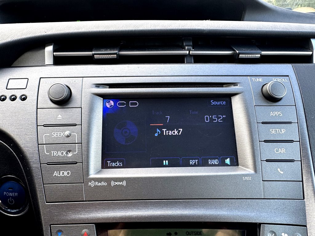 2013 Toyota Prius - $8,995