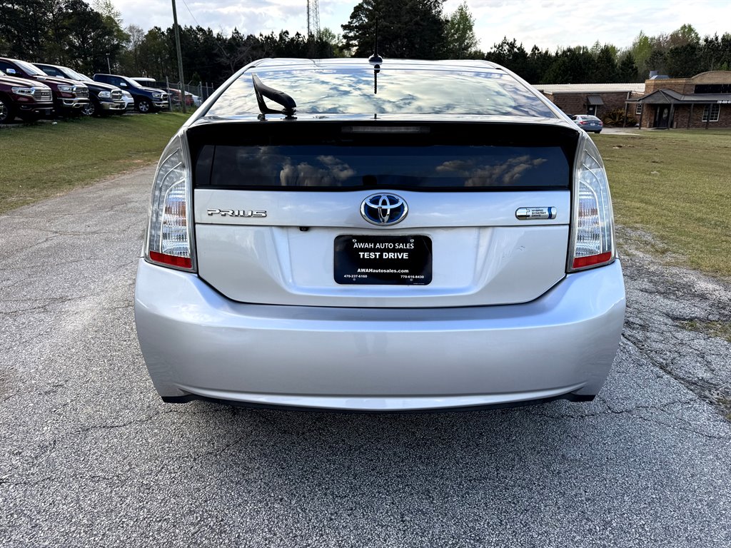 2013 Toyota Prius - $8,995