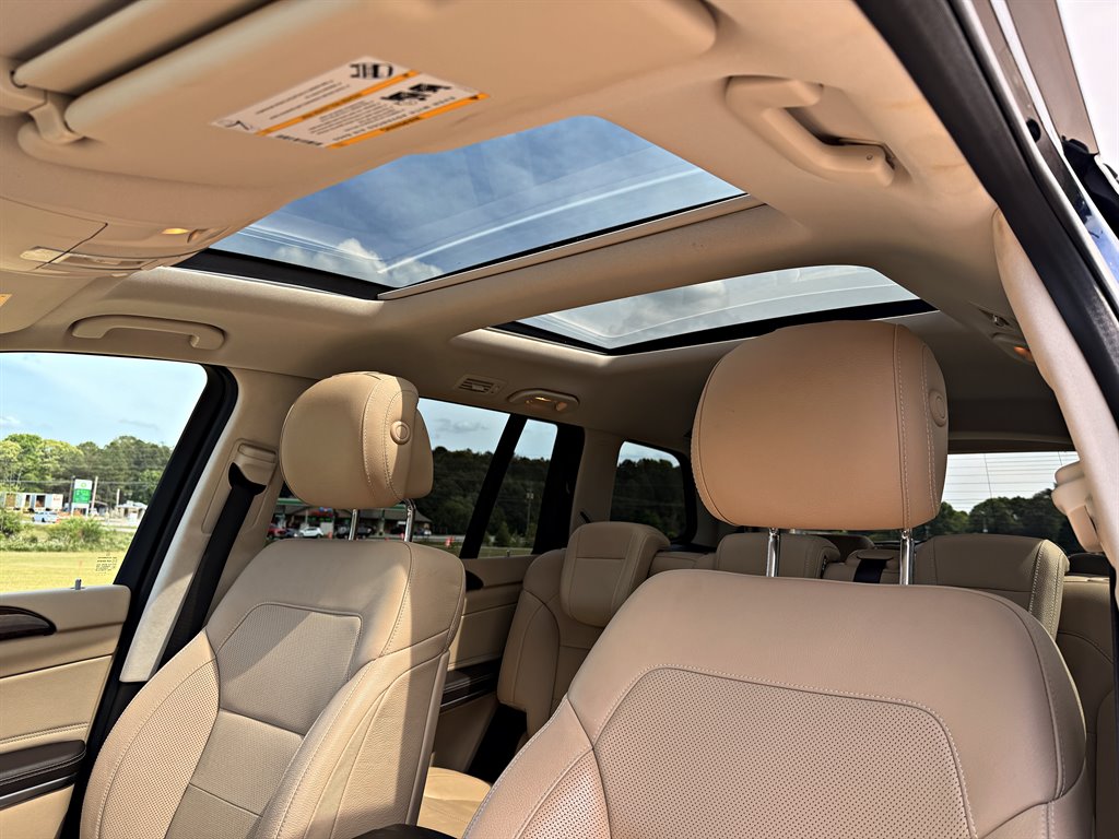 2019 Mercedes-Benz GLS - $25,995