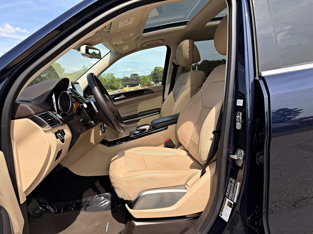 2019 Mercedes-Benz GLS - $25,995