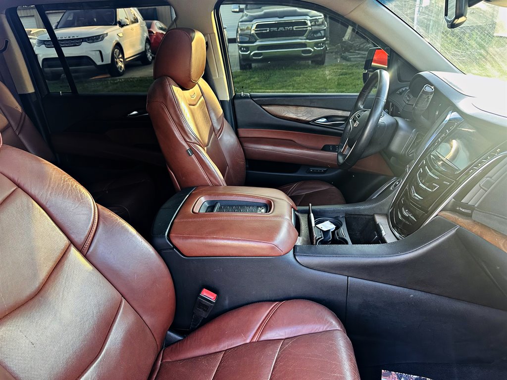 2016 Cadillac Escalade - $21,995