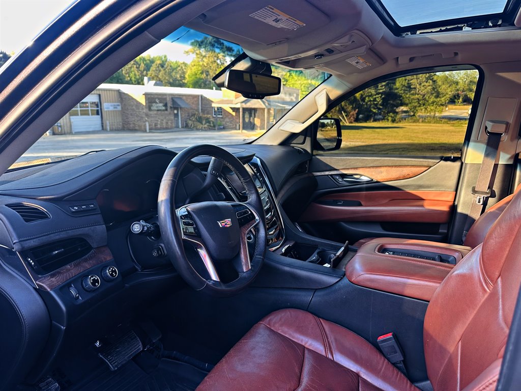 2016 Cadillac Escalade - $21,995