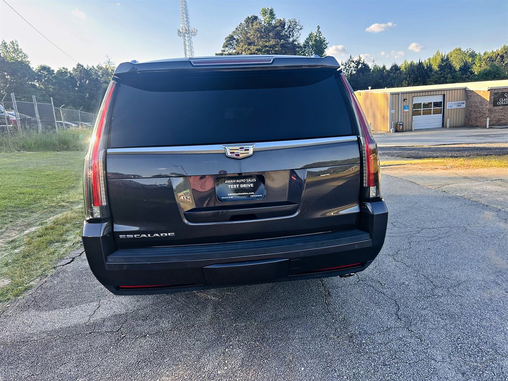 2016 Cadillac Escalade - $21,995