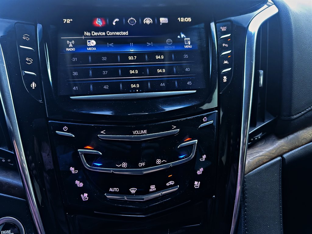 2016 Cadillac Escalade - $21,995