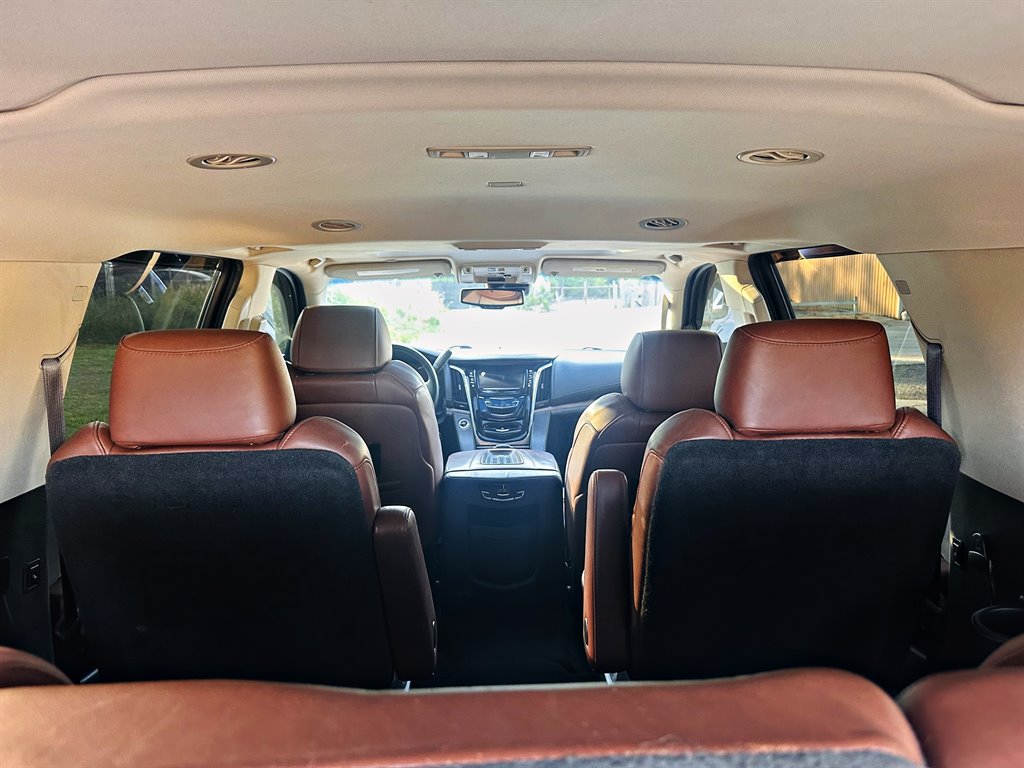 2016 Cadillac Escalade - $21,995