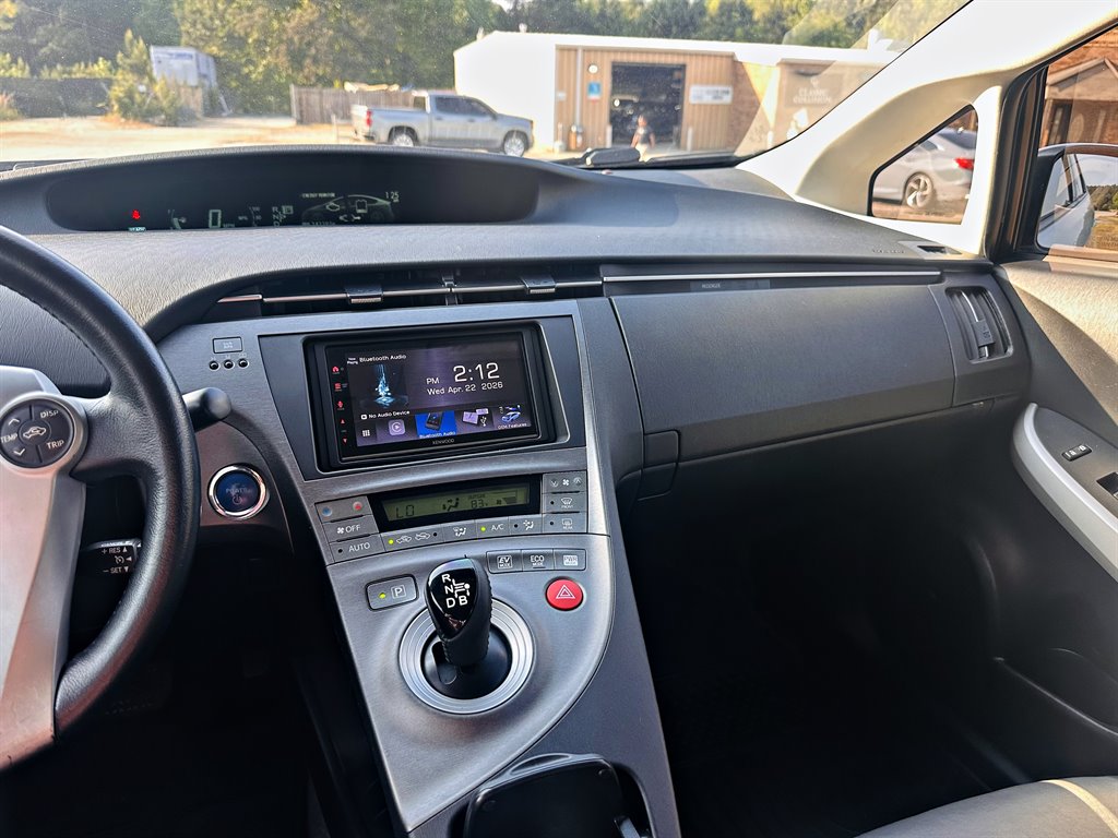2013 Toyota Prius - $10,995