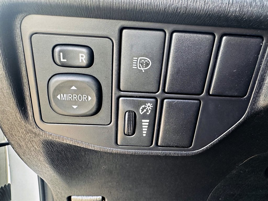 2013 Toyota Prius - $10,995