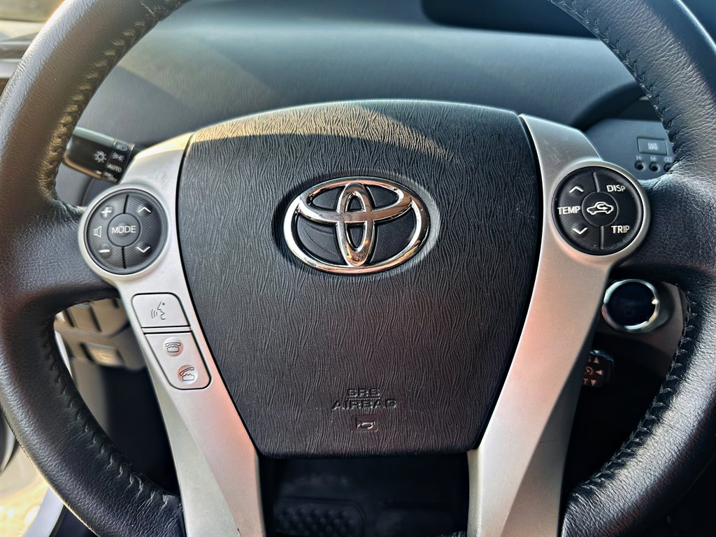2013 Toyota Prius - $10,995