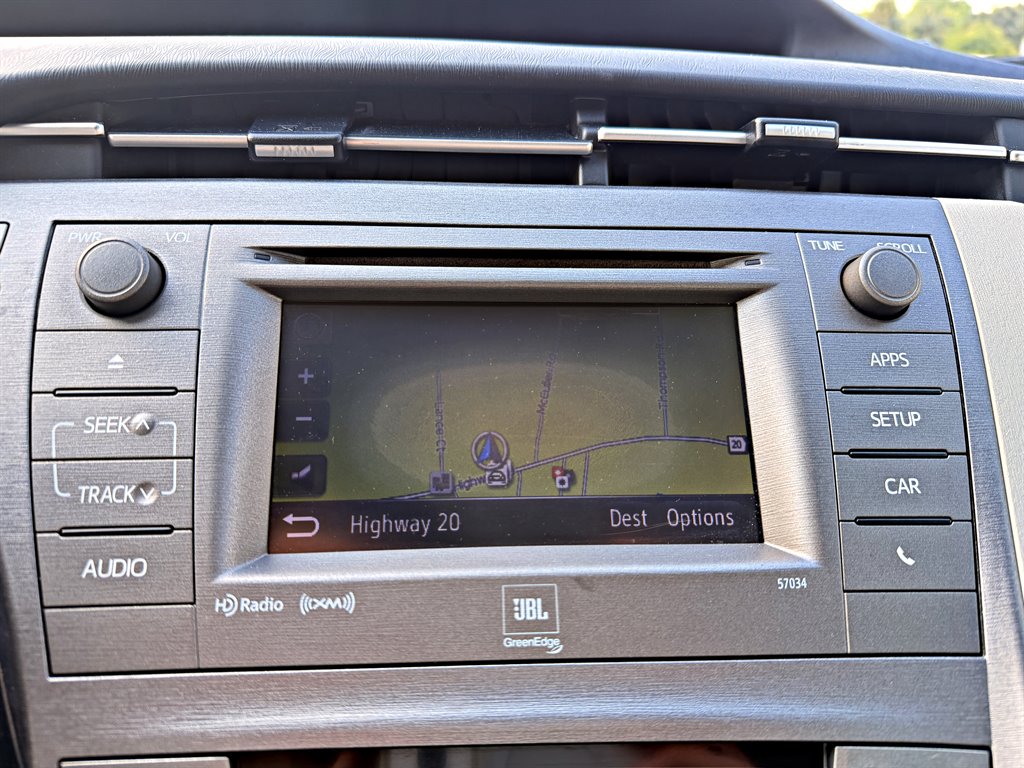 2014 Toyota Prius - $10,995