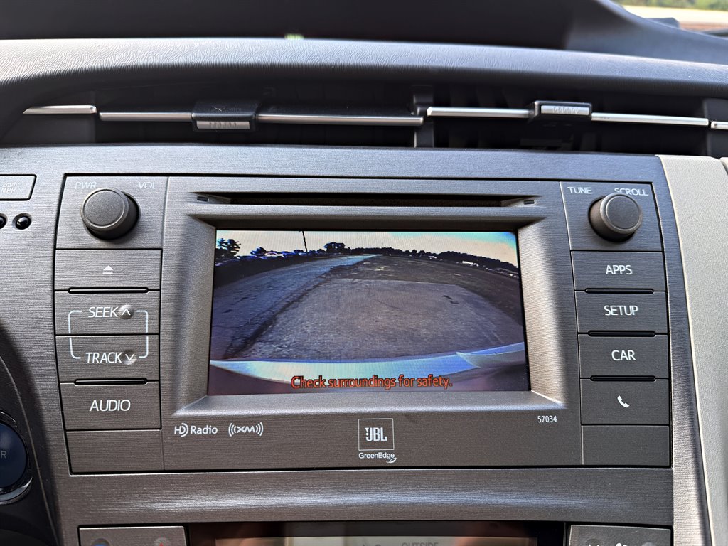 2014 Toyota Prius - $10,995