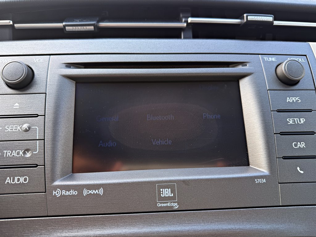 2014 Toyota Prius - $10,995