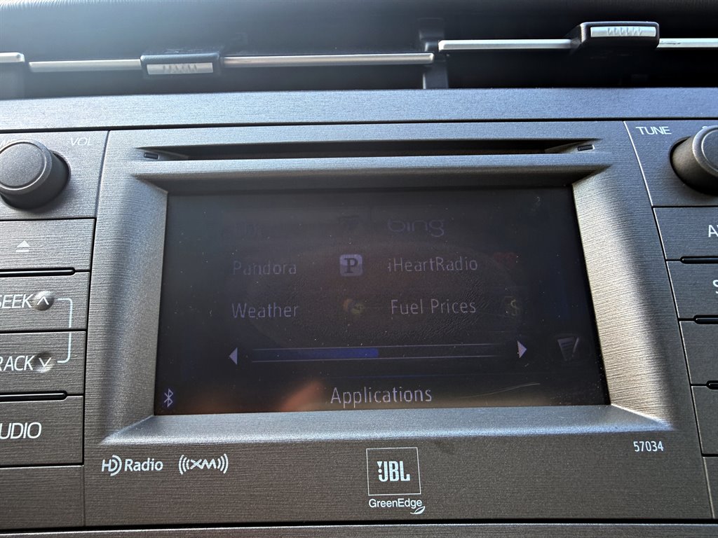 2014 Toyota Prius - $10,995