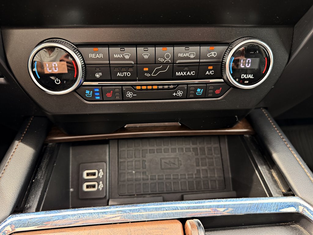 2019 Ford Expedition - $26,995