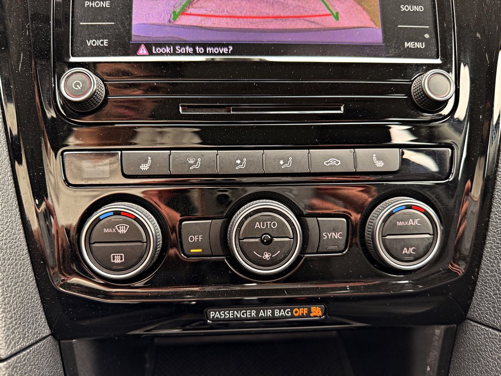 2020 Volkswagen Passat - $15,995