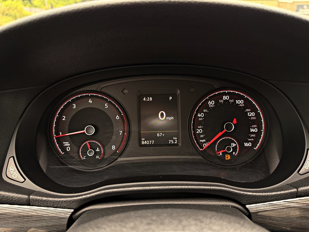 2020 Volkswagen Passat - $15,995