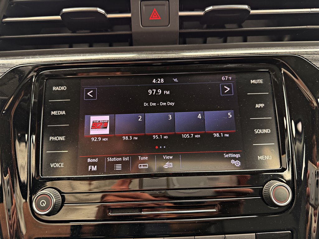 2020 Volkswagen Passat - $15,995