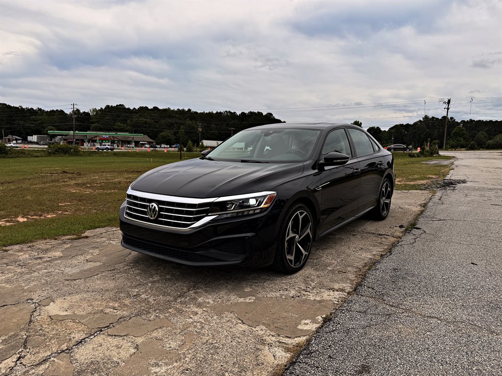 2020 Volkswagen Passat - $15,995