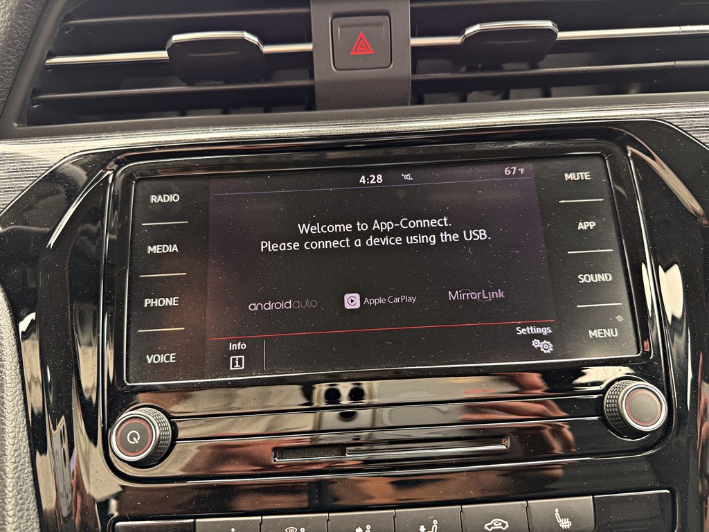 2020 Volkswagen Passat - $15,995