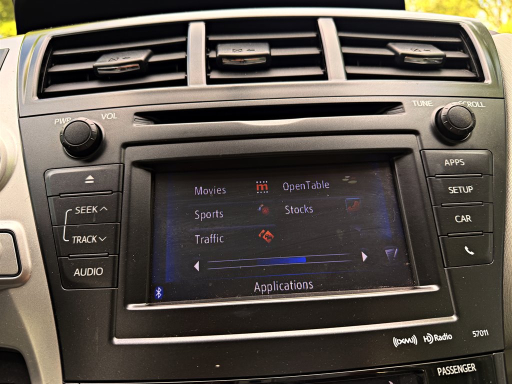 2014 Toyota Prius - $10,995
