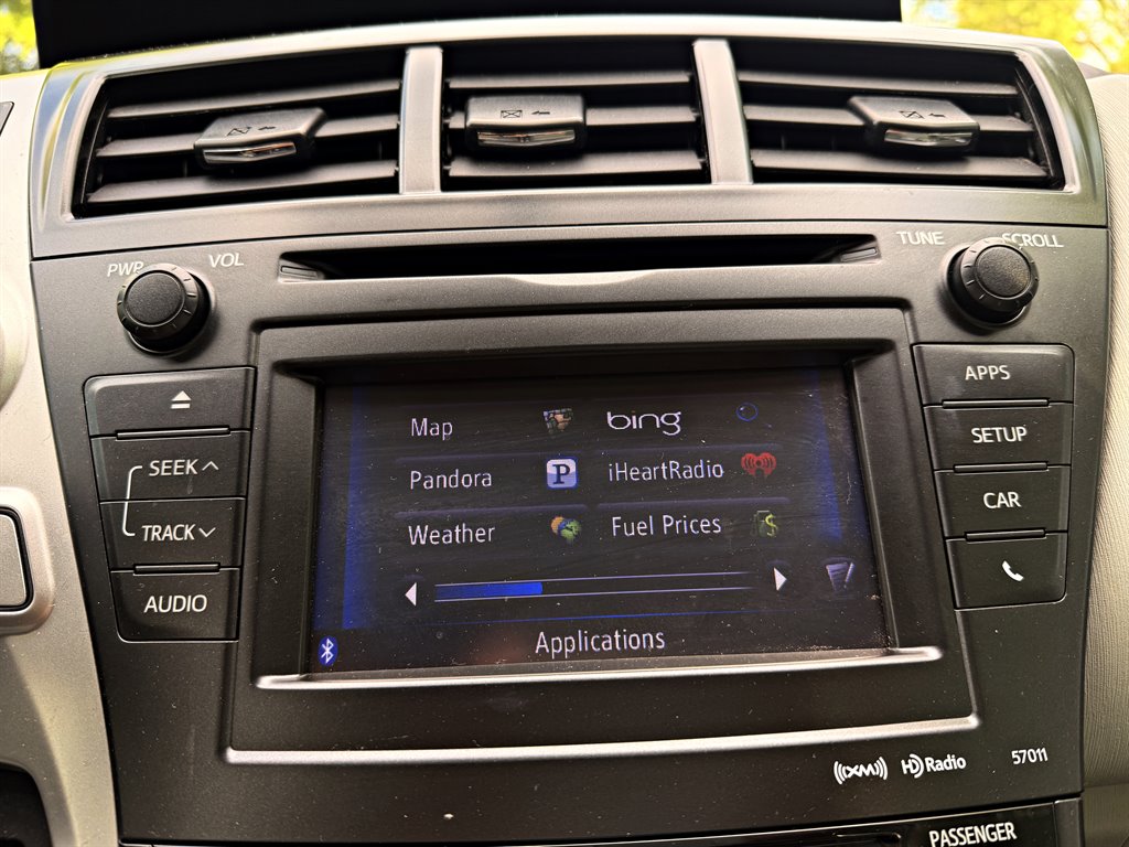 2014 Toyota Prius - $10,995