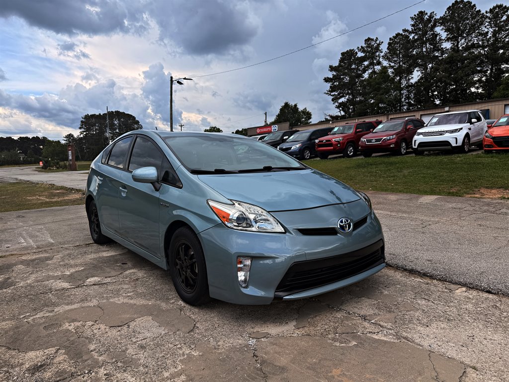 2015 Toyota Prius - $14,995