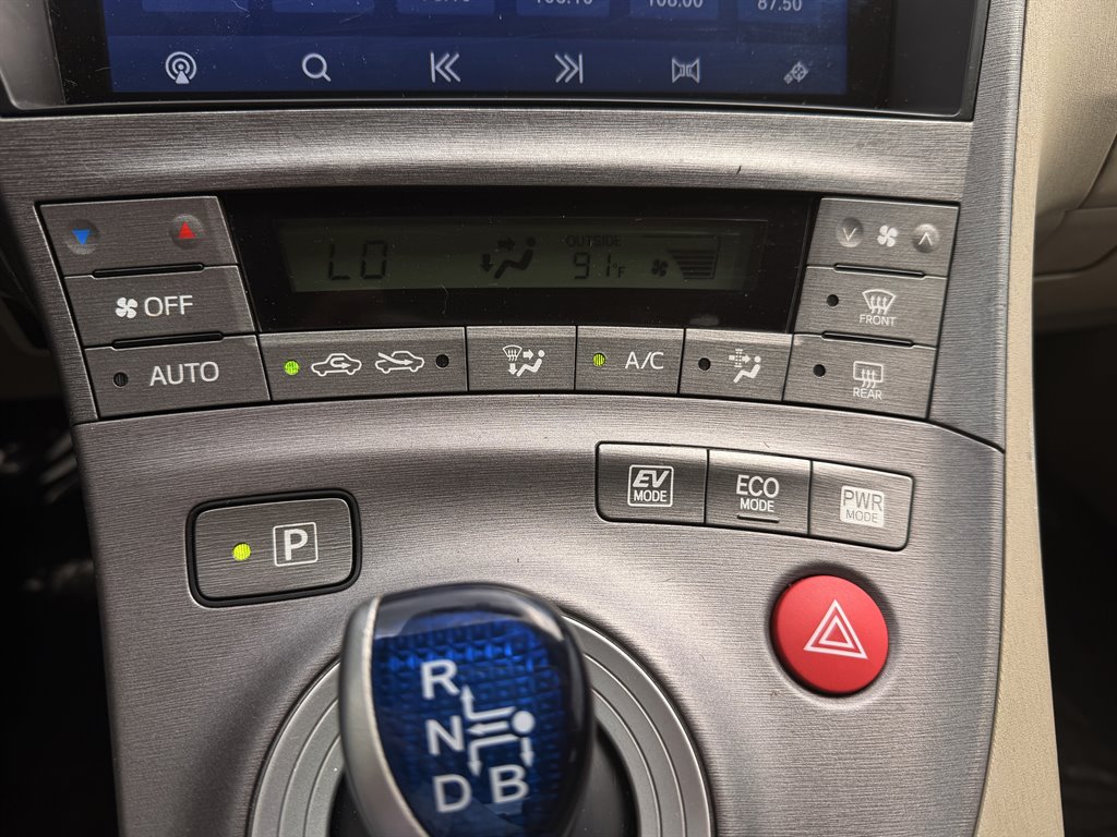 2015 Toyota Prius - $14,995