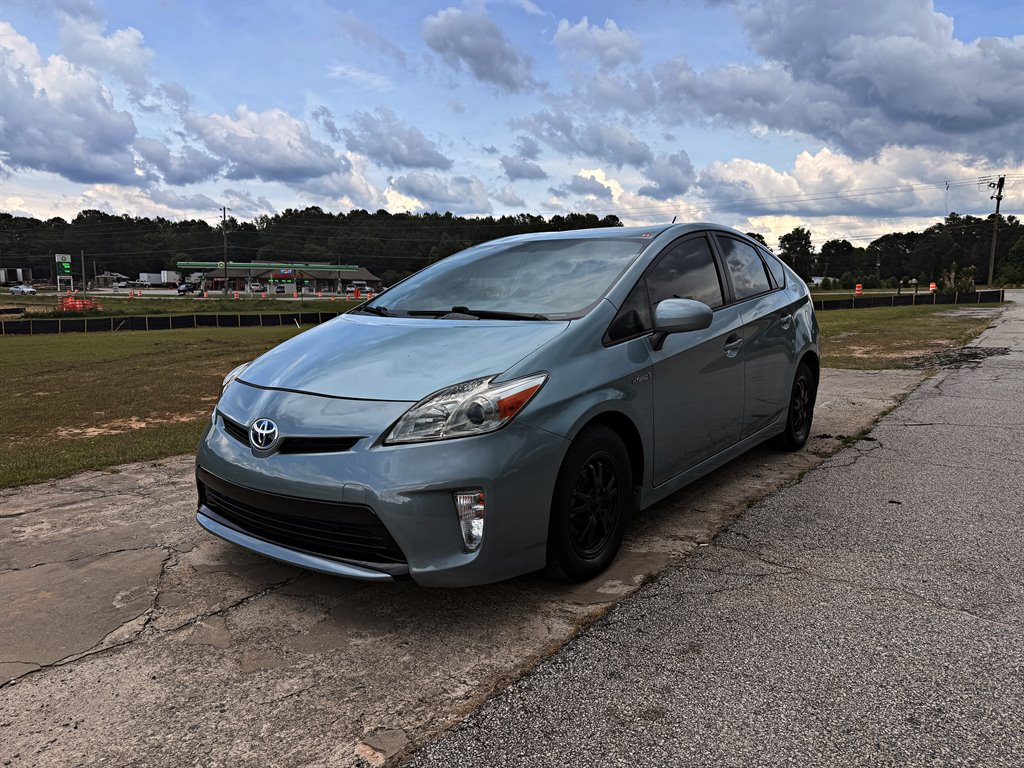 2015 Toyota Prius - $14,995