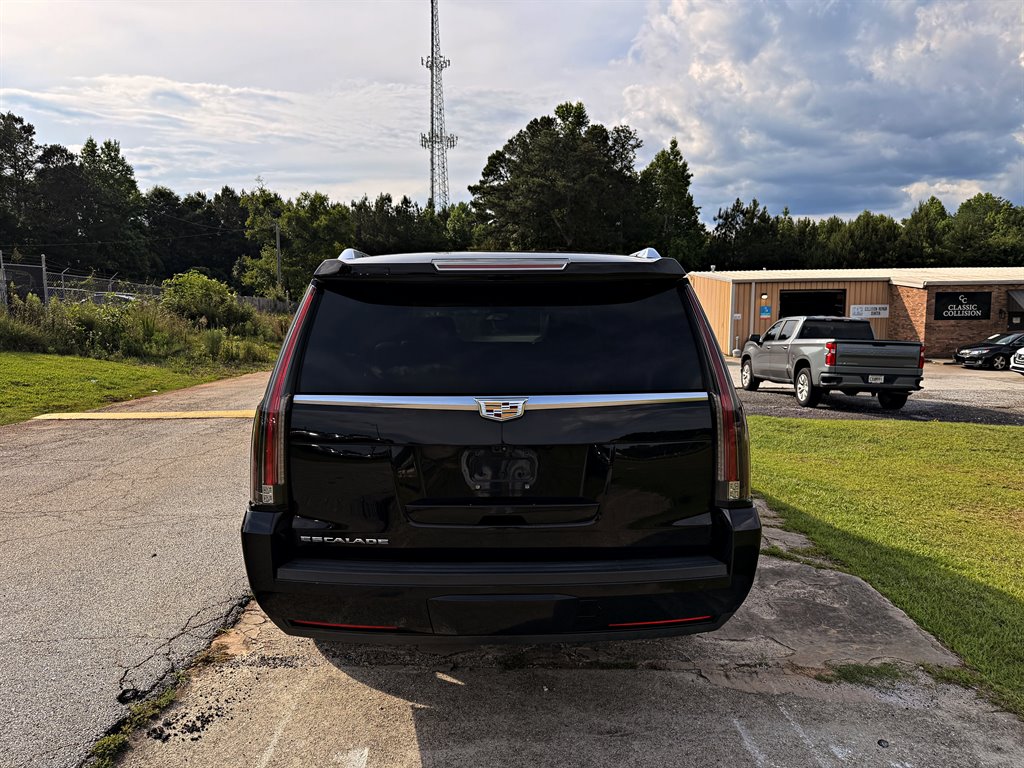 2019 Cadillac Escalade - $24,995