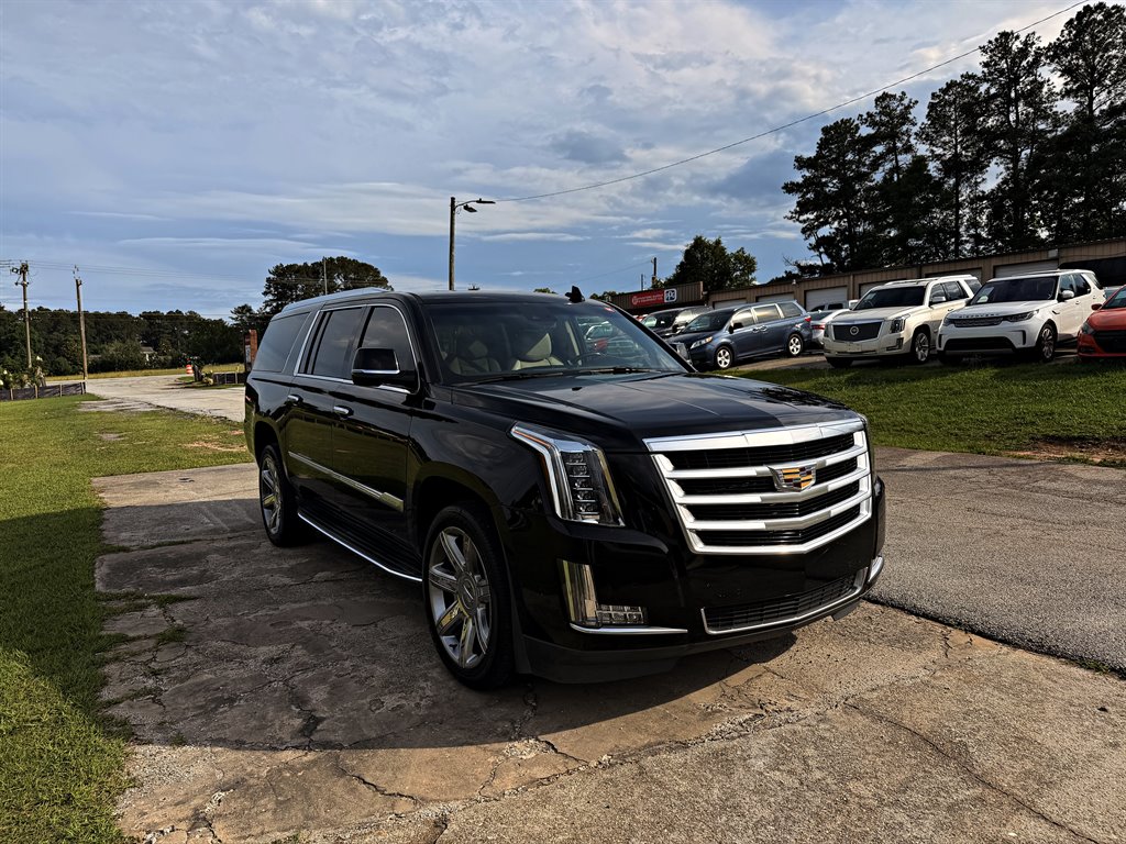 2019 Cadillac Escalade - $24,995
