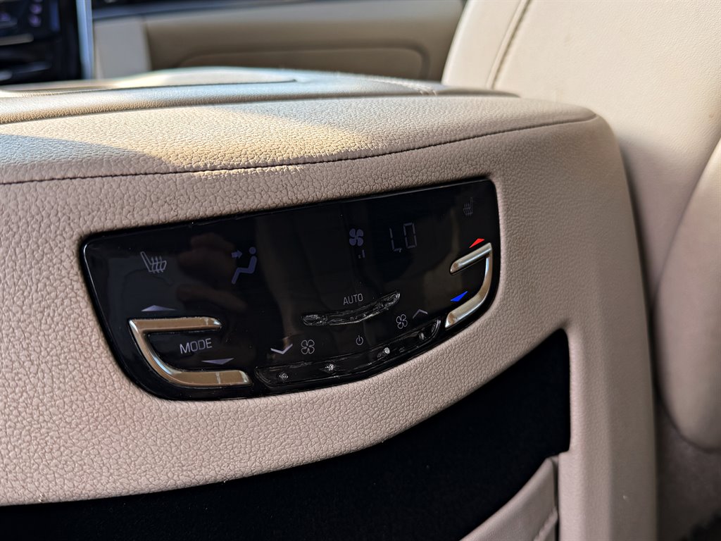 2019 Cadillac Escalade - $24,995