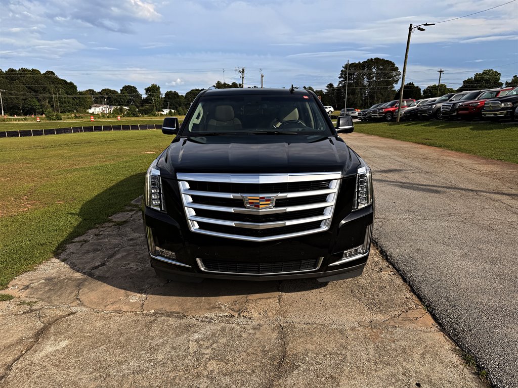2019 Cadillac Escalade - $24,995