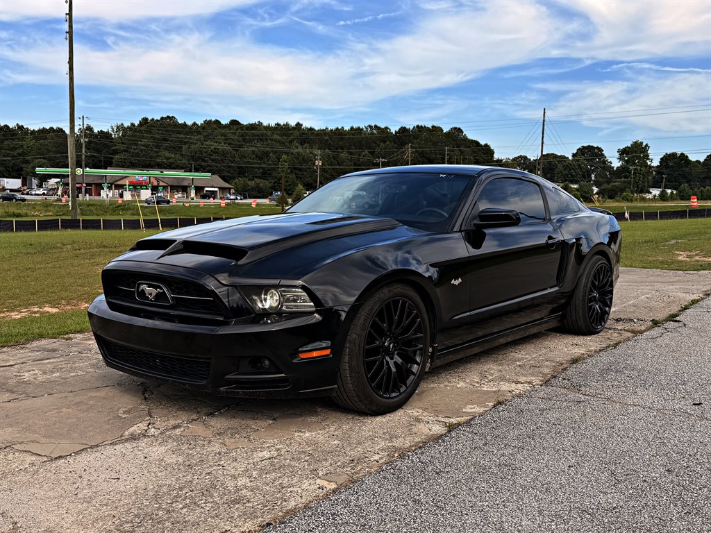 2014 Ford Mustang - $10,995