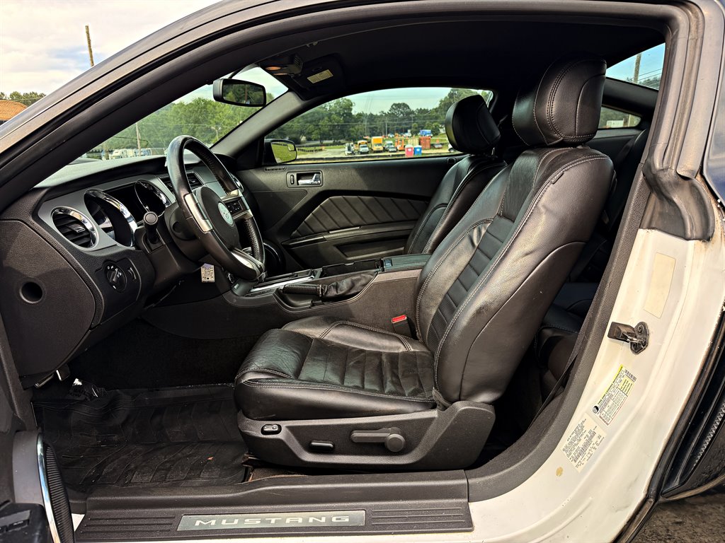 2014 Ford Mustang - $10,995