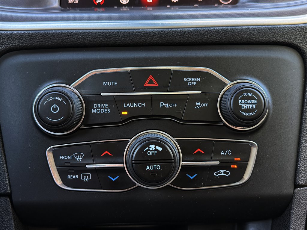 2020 Dodge Charger - $28,995