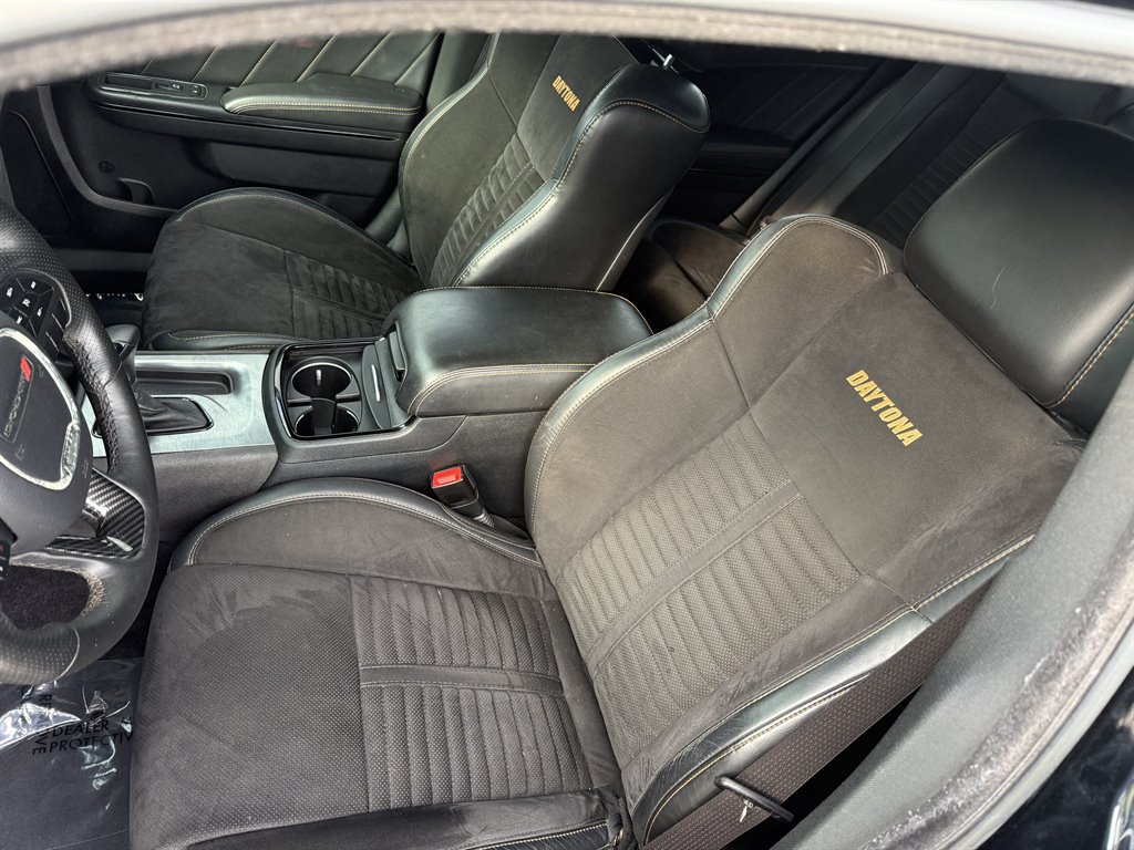 2017 Dodge Charger - $25,995