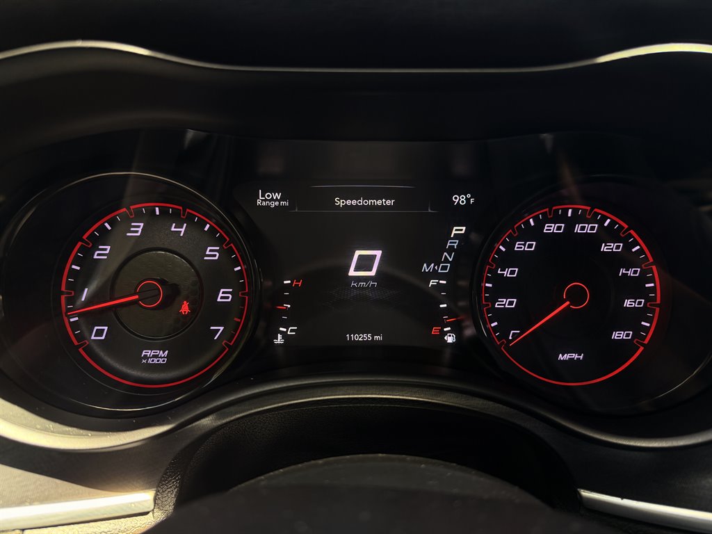 2017 Dodge Charger - $25,995