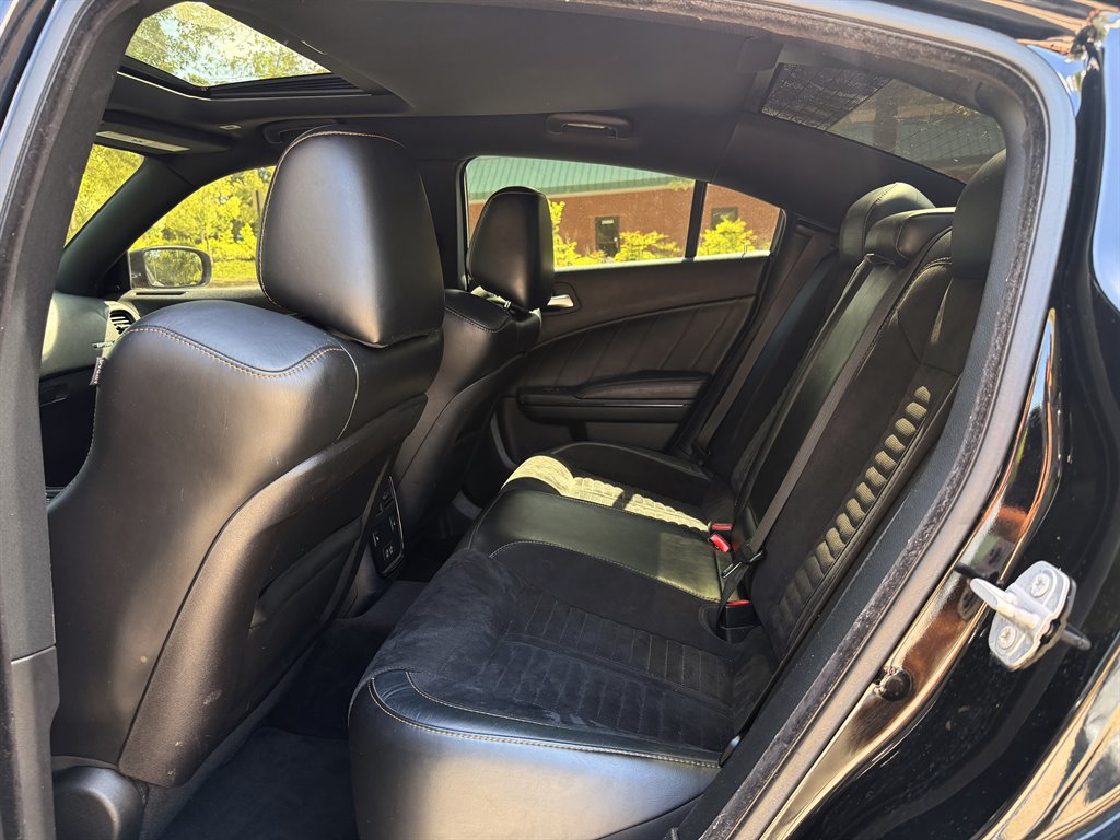 2017 Dodge Charger - $25,995