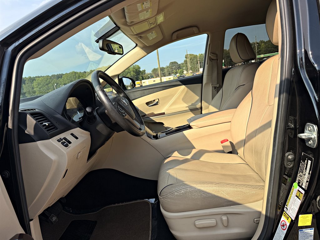 2015 Toyota Venza - $14,995