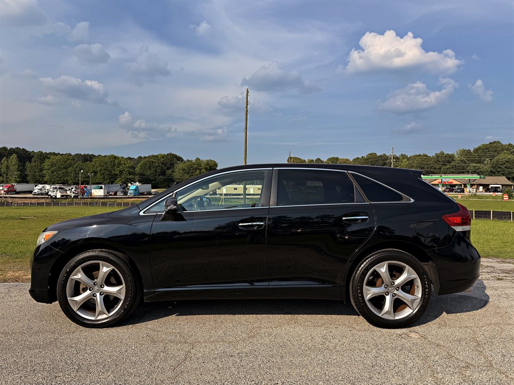 2015 Toyota Venza - $14,995