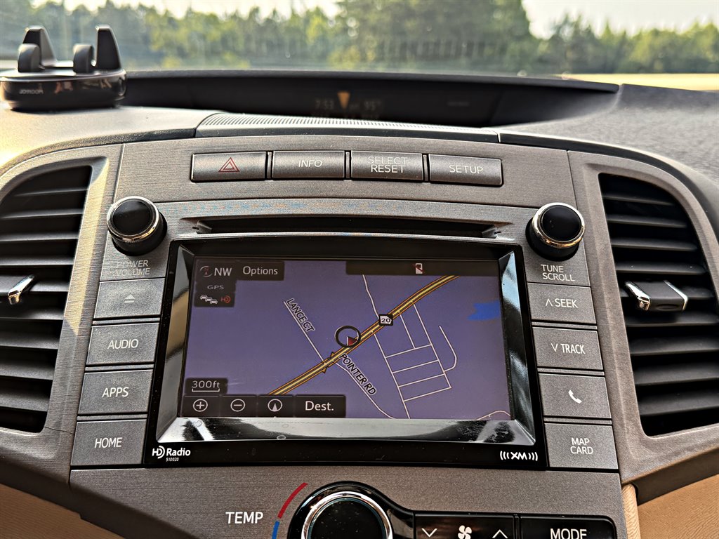 2015 Toyota Venza - $14,995