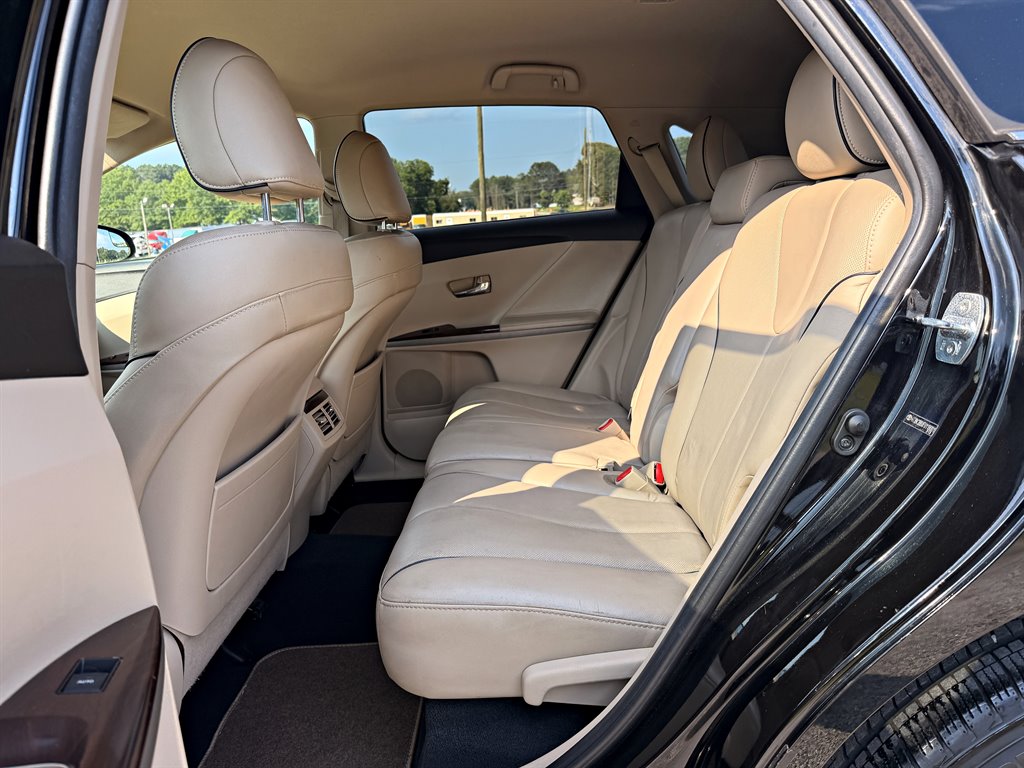 2015 Toyota Venza - $14,995