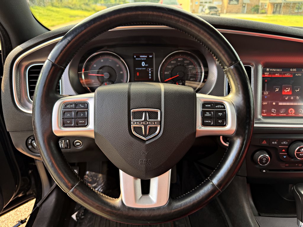 2014 Dodge Charger - $12,995