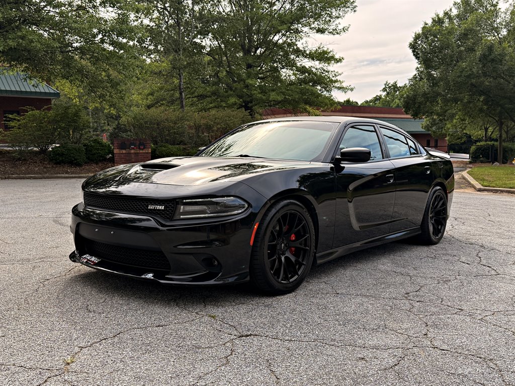 2018 Dodge Charger - $27,995