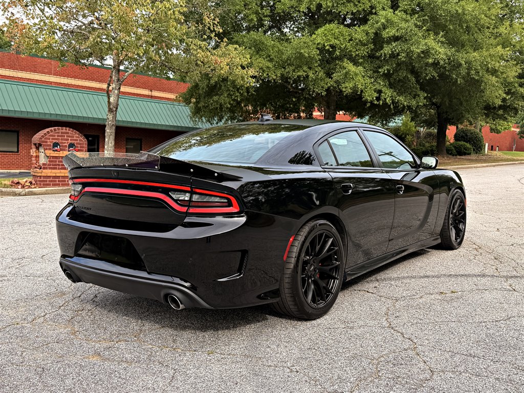 2018 Dodge Charger - $27,995