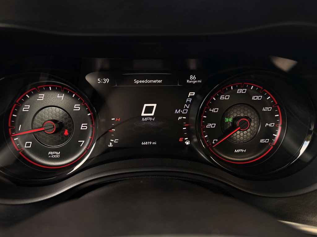 2018 Dodge Charger - $27,995