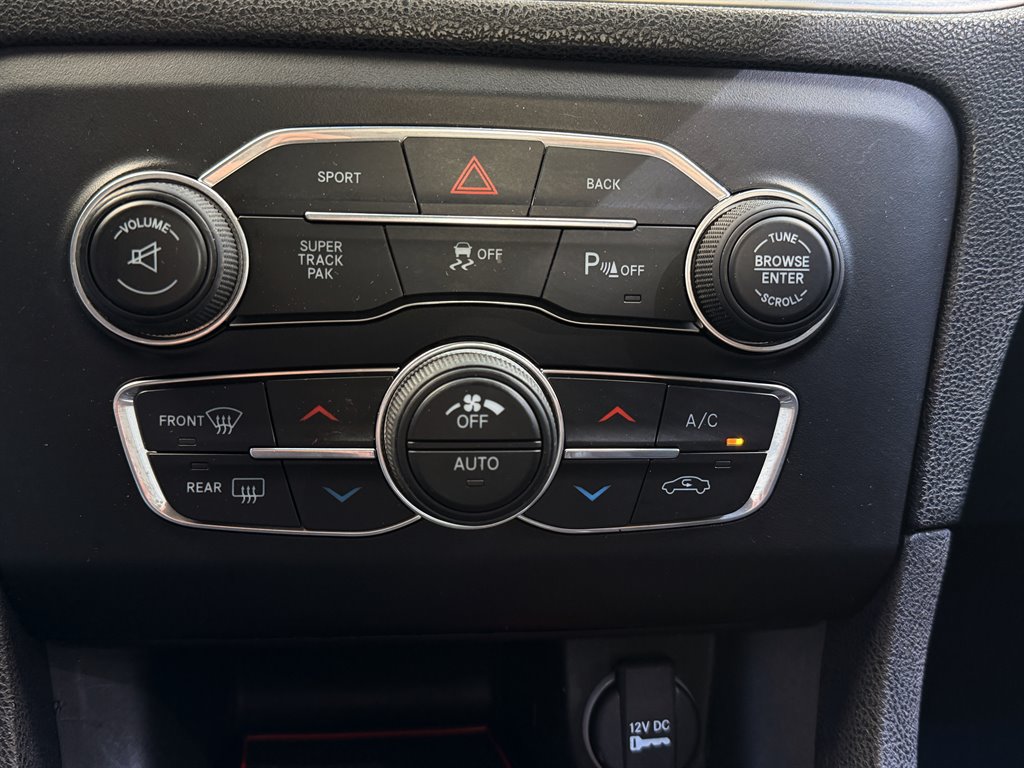 2016 Dodge Charger - $17,995